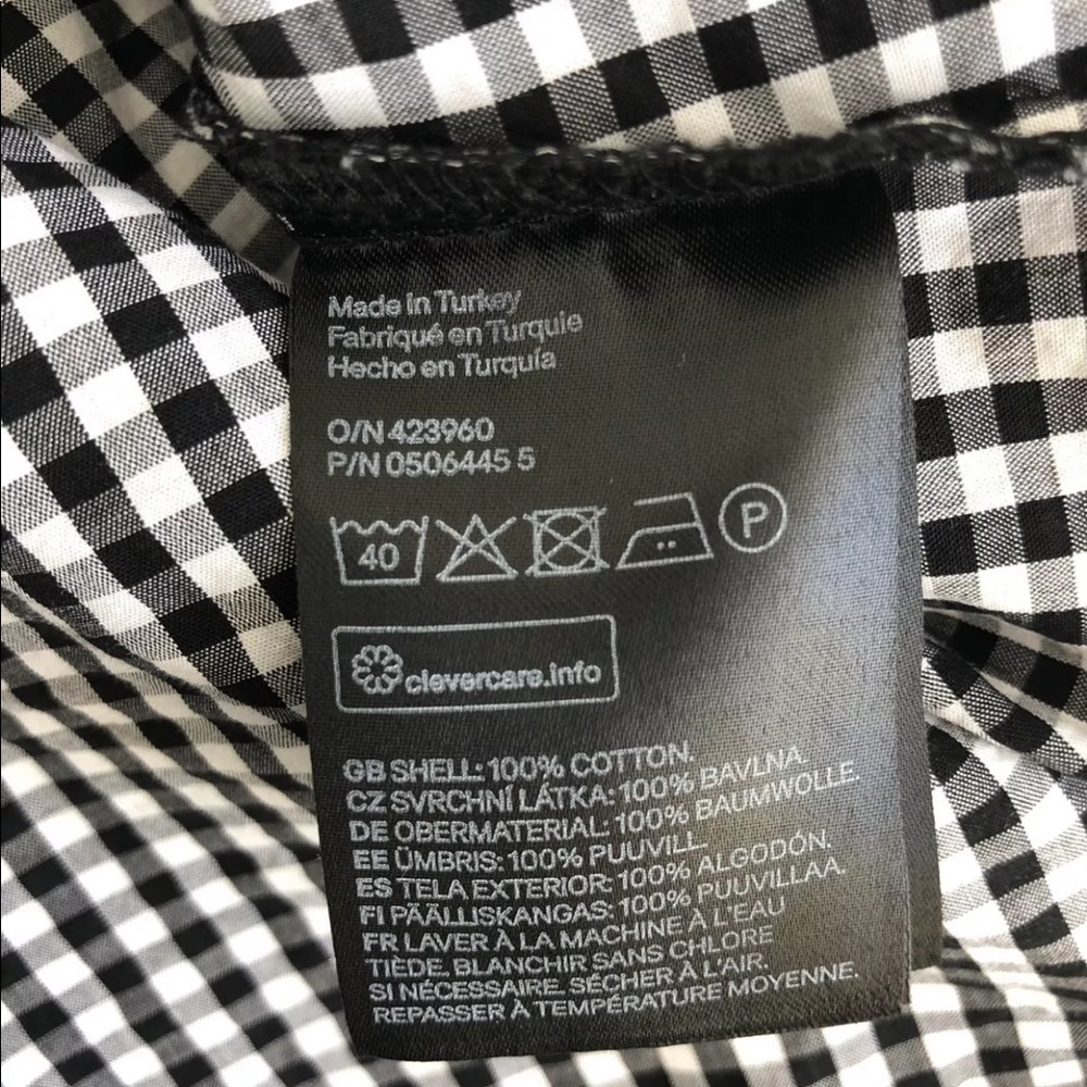 H&M Trend Women's Gingham Button Down Shirt - Picture 8 of 8